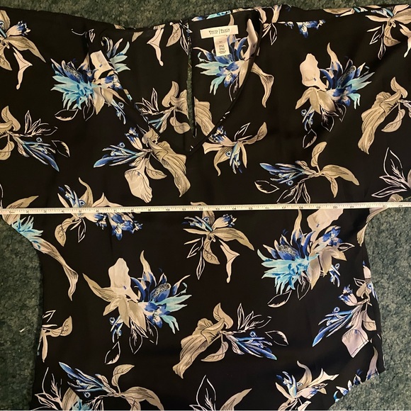 Blouse from WHBM - Picture 8 of 9